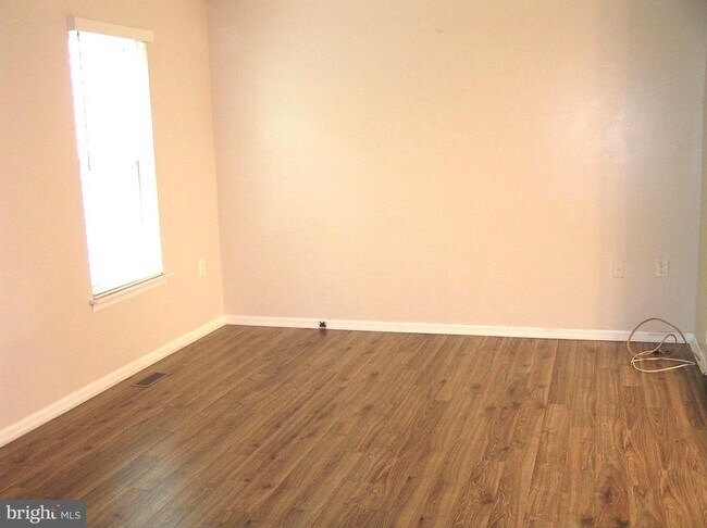 Building Photo - 10053 Chestnut Wood Ln
