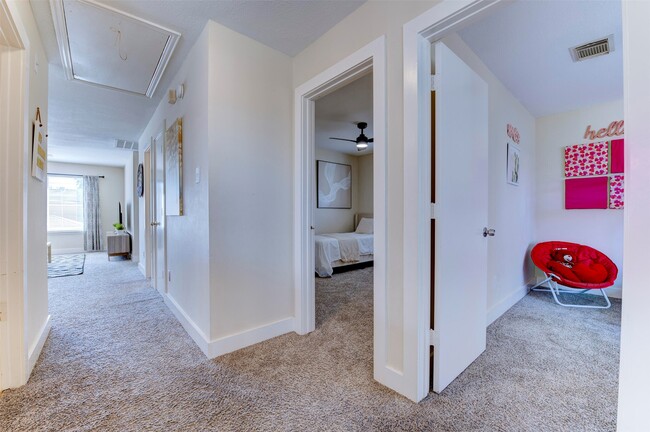 Building Photo - 3818 E Traditions Ct