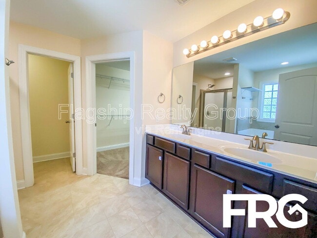 Building Photo - 112 Quail Hollow Dr