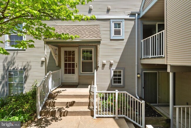 Building Photo - 107 Sweetwater Dr