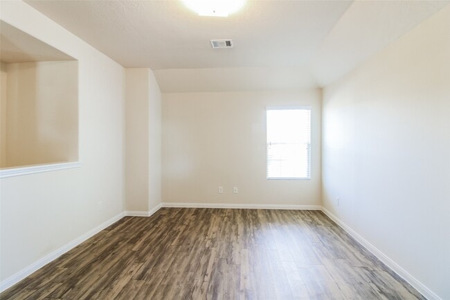 Building Photo - 12219 Gemma Ln