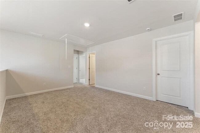 Building Photo - 126 Johns Cardinal Dr