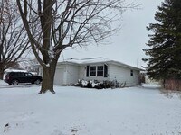 Building Photo - 1213-1215-1215 S Erie St