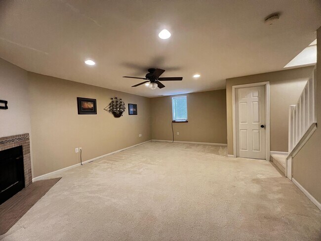 Building Photo - 7288 W Campus Rd