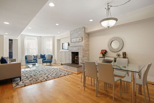 Primary Photo - 298 Marlborough St