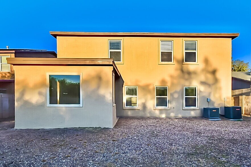 Building Photo - 6968 S Martlet Dr