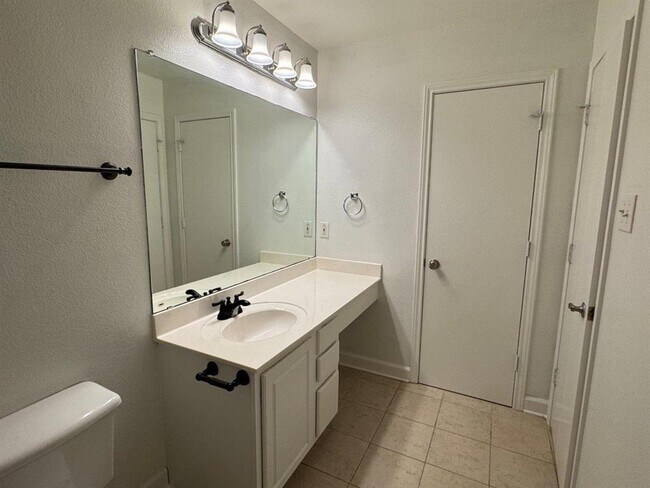 Building Photo - 13718 Merseyside Dr