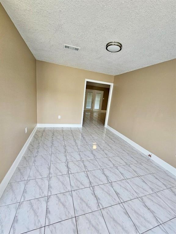 Building Photo - 1829 Aspen Ln