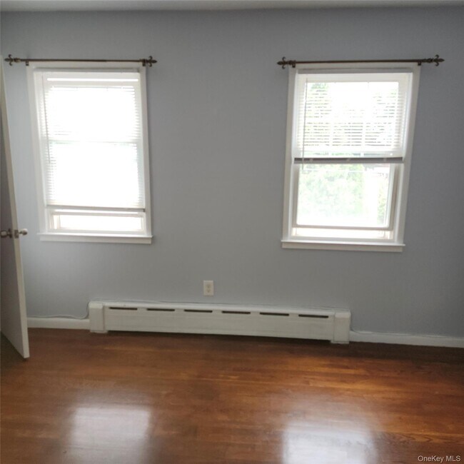 Building Photo - 90 Hildreth Pl