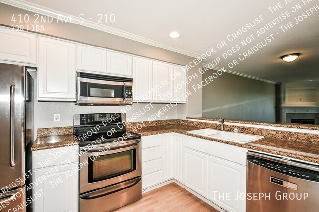 Building Photo - 410 2nd Ave S