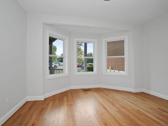 Building Photo - 3 Seaview Ave