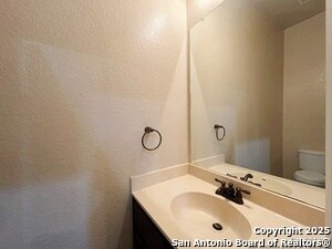 Building Photo - 957 Floating Star