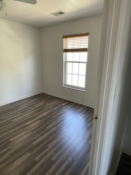 Building Photo - 9336 Fringe Tree Ln