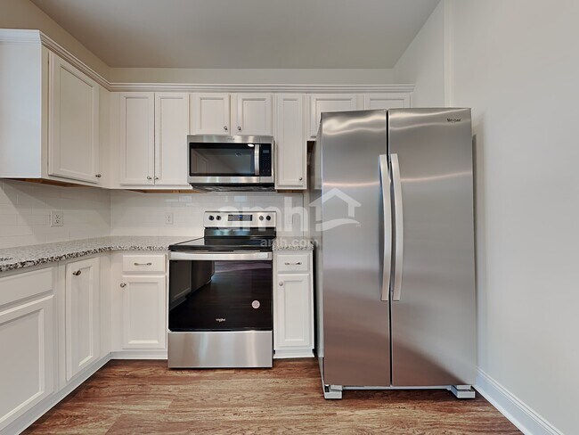 Building Photo - 1823 Produce Ln