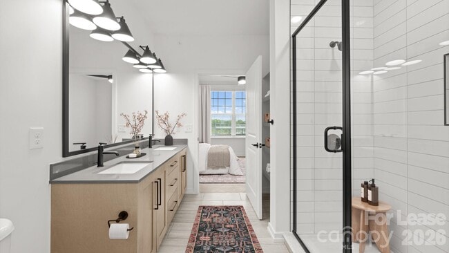 Building Photo - 10500 Midway Pk Dr