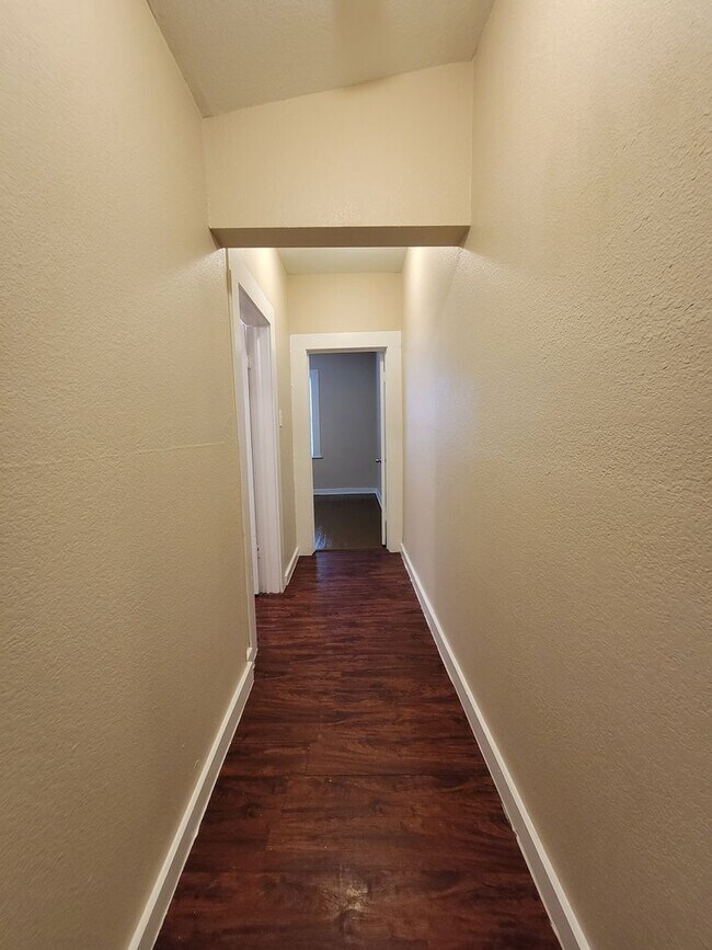 Building Photo - Charming 3-Bedroom Home in the Heart of San Antonio