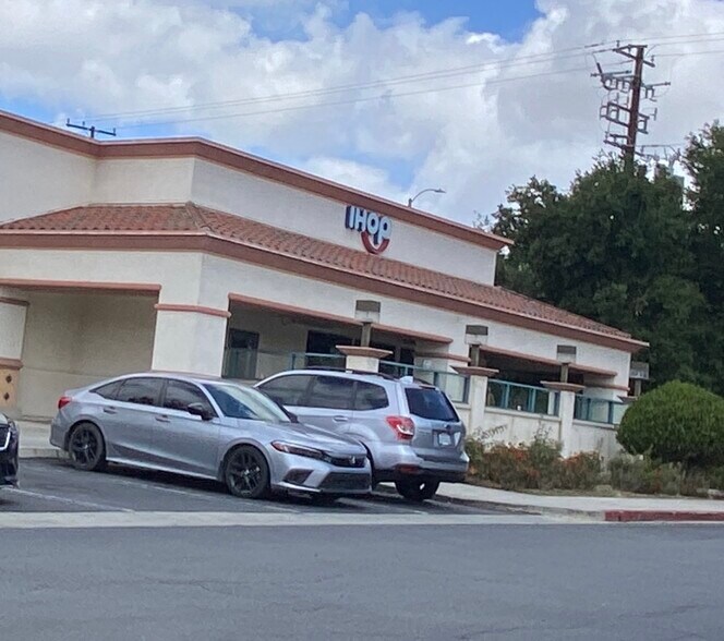 Building Photo - 200 E Alessandro Blvd