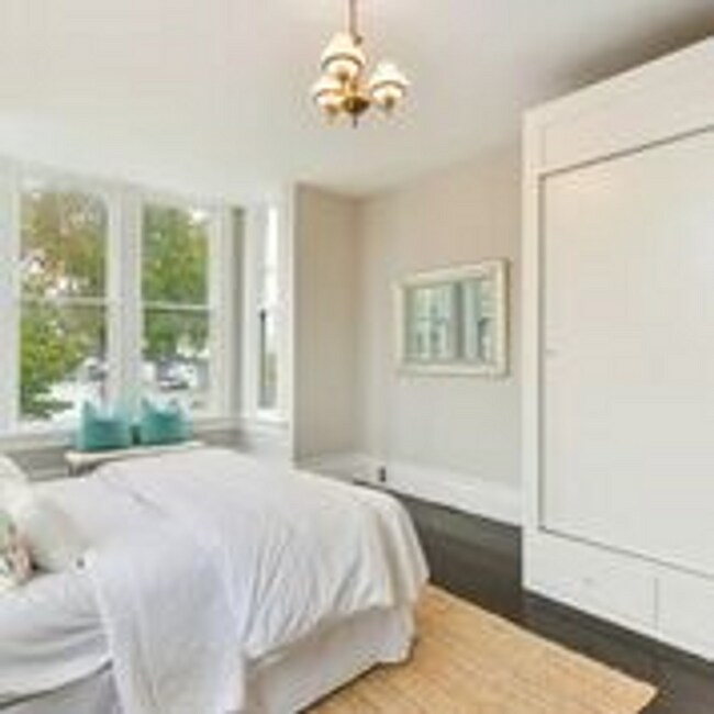 Building Photo - 730-732 Pacific Ave