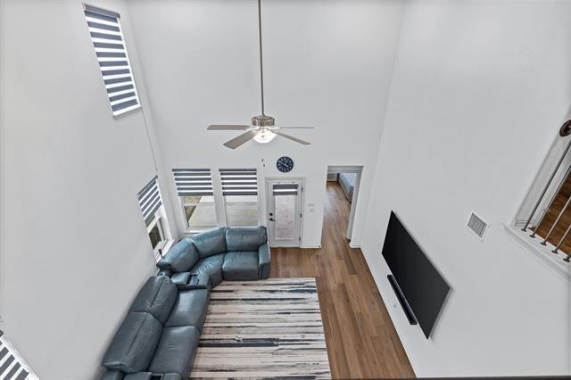 Building Photo - 1444 Kit King Dr