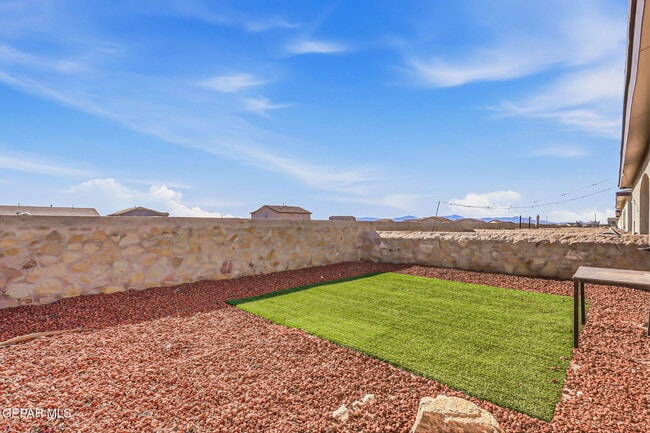 Building Photo - 3425 Dana Grey Dr