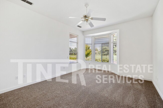 Building Photo - 7401 Acorn Glen Loop