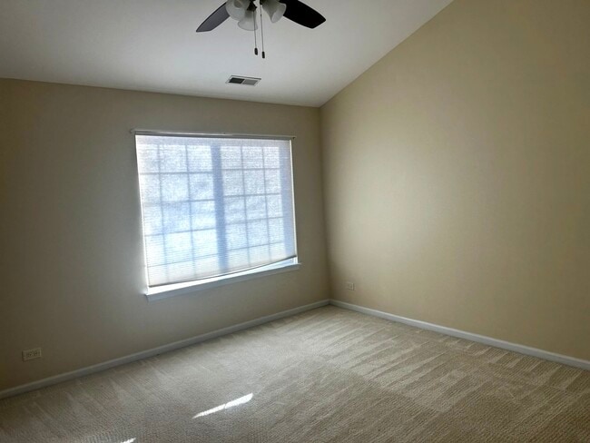 Building Photo - 3184 Impressions Dr