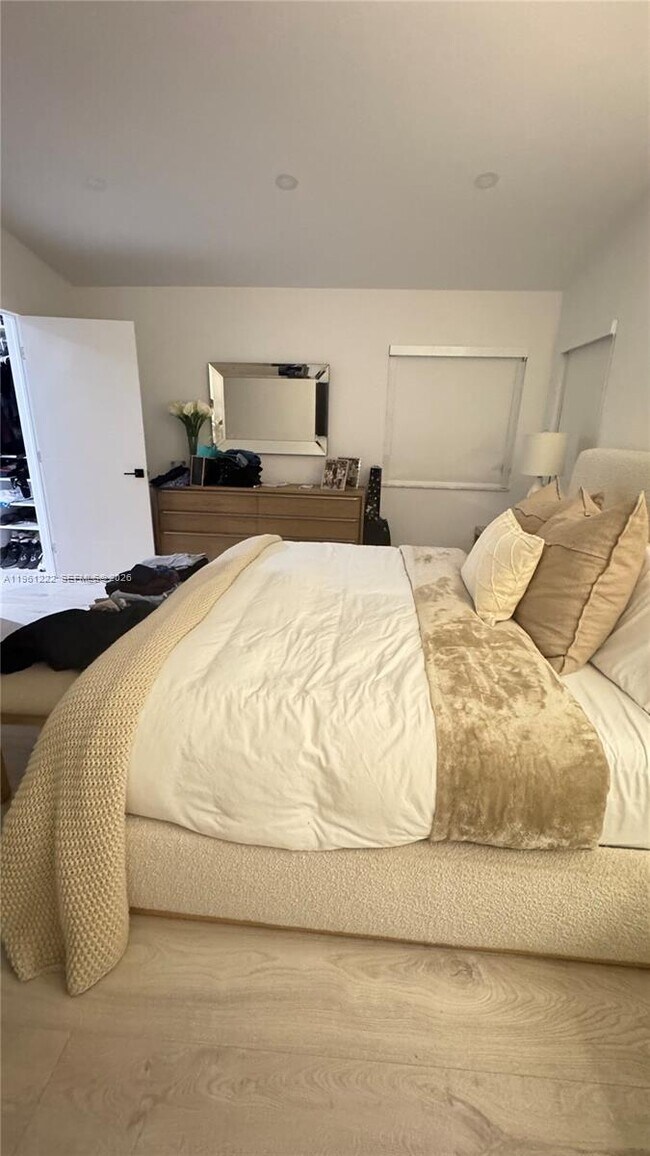 Building Photo - 11340 NW 52nd Ln