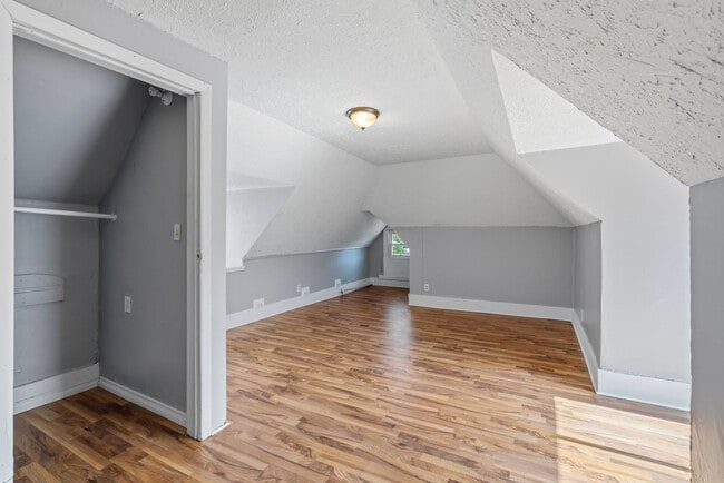 Building Photo - 921 15th St