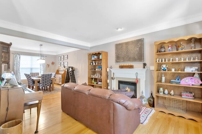 Building Photo - 15346 Bowmans Folly Dr