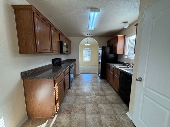 Building Photo - 9901 Diana Dr