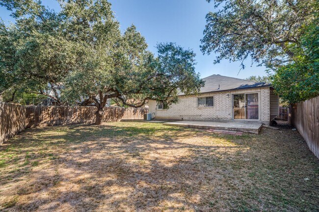 Building Photo - Welcome home to this single-story home in highly desirable Northwest Crossing