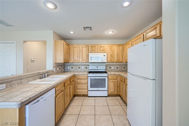 Building Photo - 3904 Badger Brook St