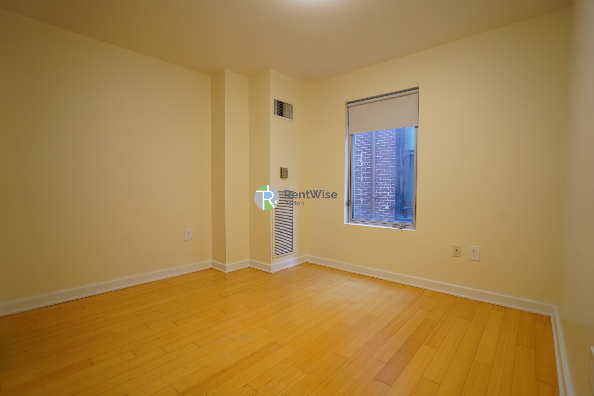 Building Photo - 40 Boylston St