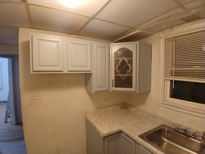 Building Photo - 1910 Maple St