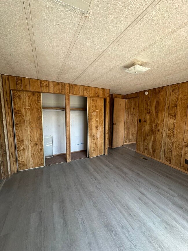 Building Photo - 50 Ute Rd