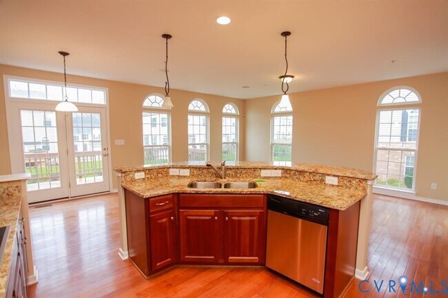 Building Photo - 2910 Murano Way