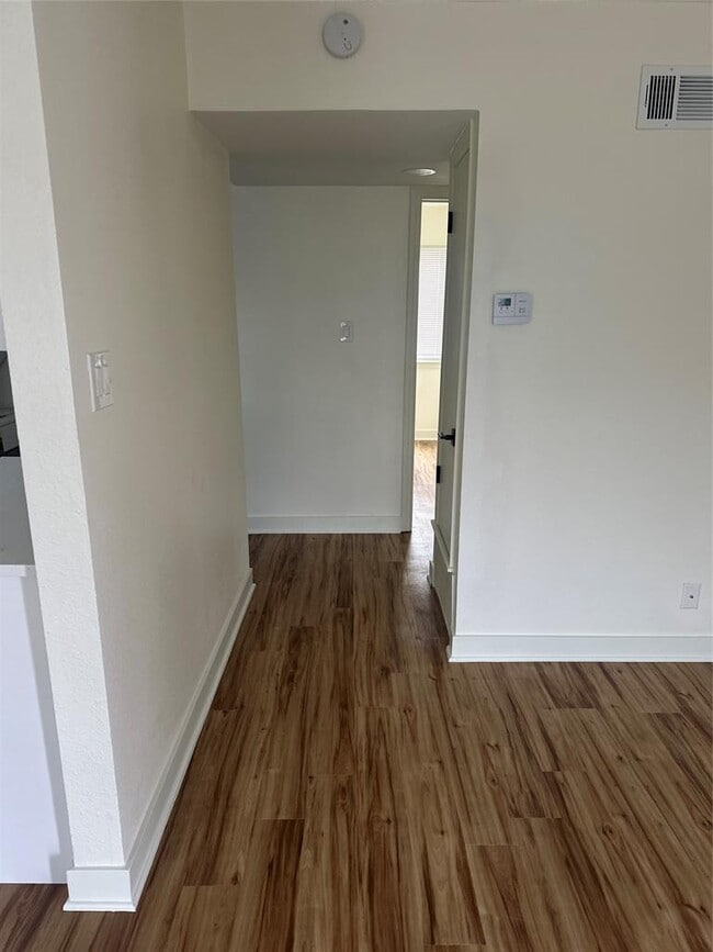 Building Photo - 3413 Willowrun Dr
