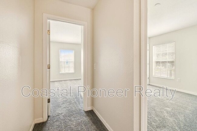 Building Photo - 6723 Lake Camden Way