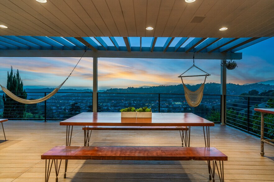 Building Photo - 3743 Latrobe St