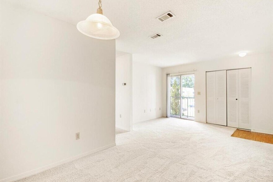 Building Photo - The Henry Richmond Hill