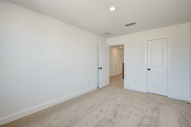 Building Photo - 21803 Fitzroy Mnr Ln