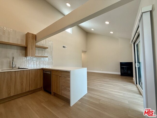 Building Photo - 3750 Glendon Ave
