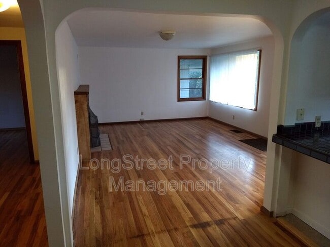 Building Photo - 905 NW 33rd St