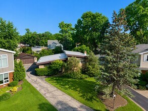 Building Photo - 406 Sunset Dr