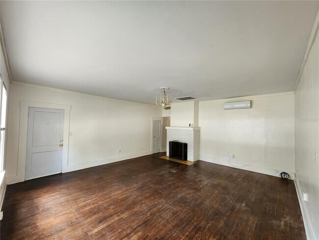 Building Photo - 505 NE 9th Ave