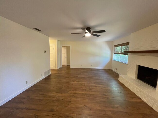 Building Photo - 11505 Murcia Dr