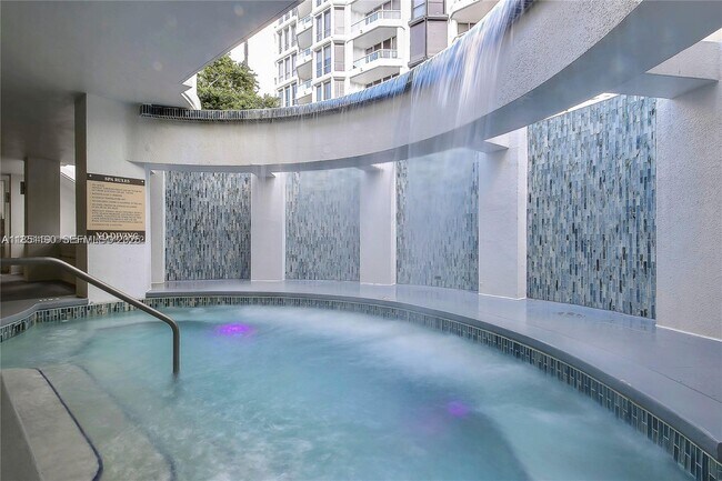 Building Photo - 21205 NE 37th Ave