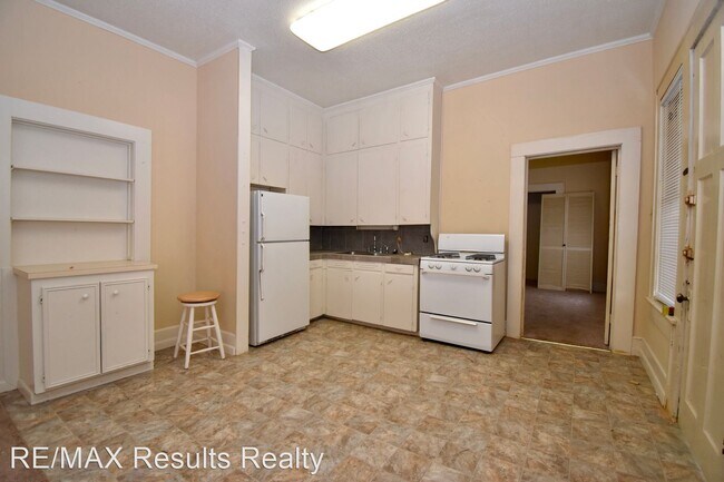 Building Photo - 1 br, 1 bath House - 615 South Vienna St.