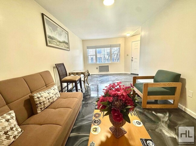 Building Photo - 179 Cooper St