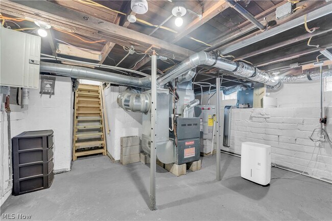 Building Photo - 4603 W 58th St